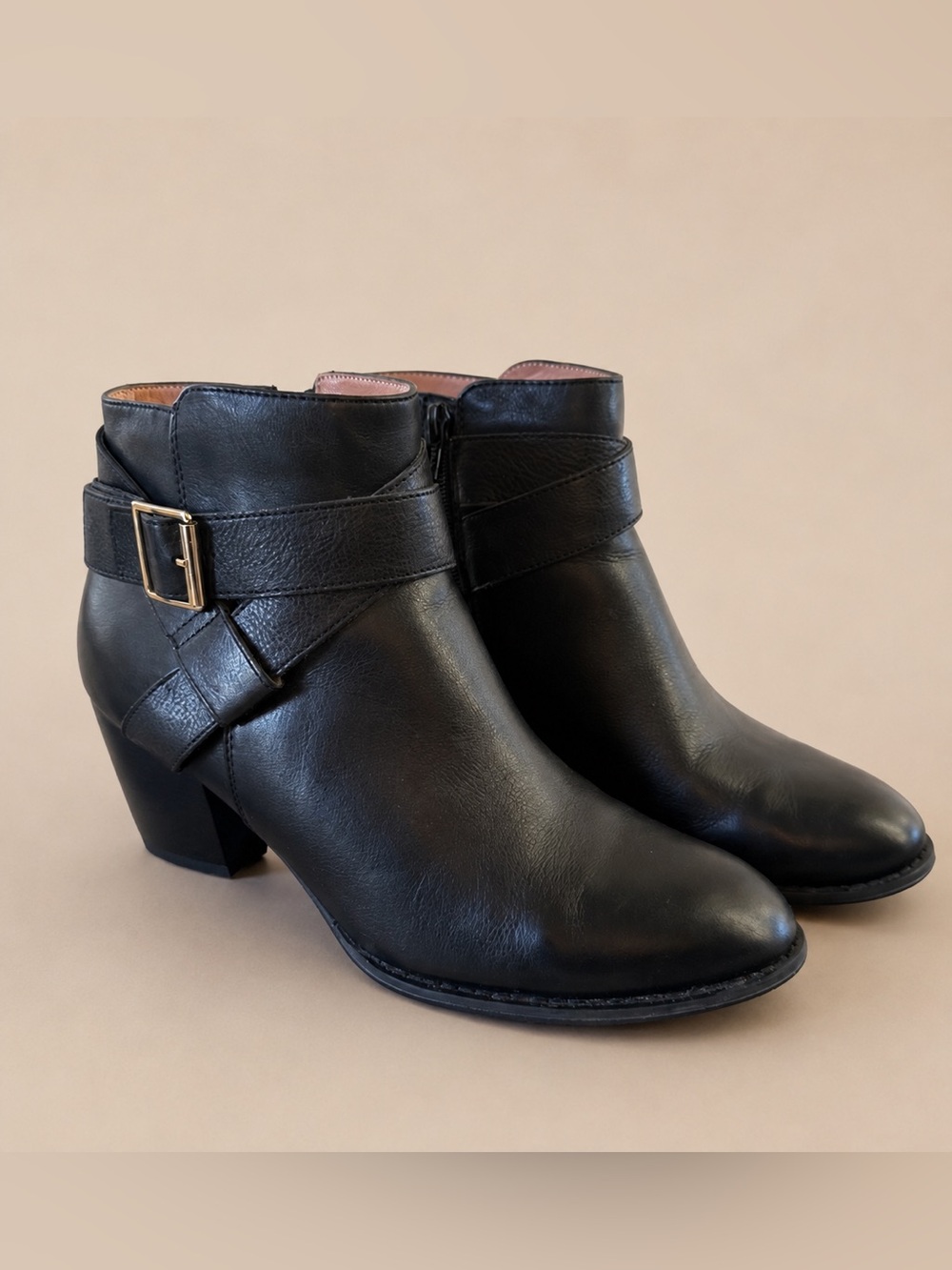 Vionic Upright Trinity Black Leather Ankle Bootie Gold Buckle Size 9.5